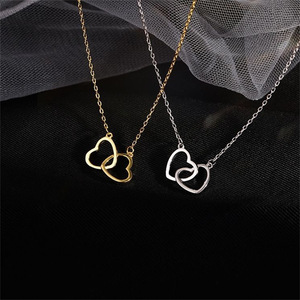 Collar con colgante de corazón de aleación y diamantes de imitación <span class=keywords><strong>para</strong></span> mujer, estilo deportivo, lujo ligero, regalo INS, moda de nicho <span class=keywords><strong>para</strong></span> <span class=keywords><strong>novia</strong></span>, lazo y borla - Product Image 4