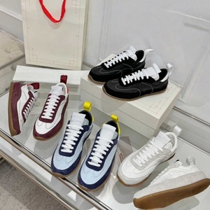 Chaussures de sport en cuir véritable avec maille respirante anti-odeur, même style que la marque, élégantes chaussures à lacets à semelle épaisse - Product Image 5