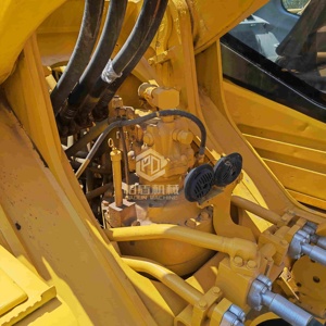 Excavadora Komatsu PC800 Usada de Alta Calidad, 80 Toneladas, para Minería y Movimiento de Tierras en Grandes Canteras, en Buen Estado de Funcionamiento - Product Image 6
