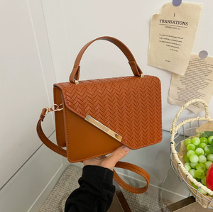 Borsa a tracolla da <span class=keywords><strong>donna</strong></span> trendy con bordo in ferro diagonale, nuova, tinta unita, piccola, quadrata, casual, con copertura singola - Product Image 2