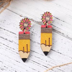Boucles d'oreilles en bois cadeau de fête des enseignants tournesol crayon pendentif boucles d'oreilles pour femmes Uionen 1145 - Product Image 3