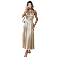 Robe décontractée en satin couleur champagne, taille haute, coupe ajustée, sans manches, design uni