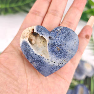 Cristales de Corazón de Coral Azul de Alta Calidad al por Mayor, Gemas Decorativas de Feng Shui para Sanación y Decoración - Product Image 3