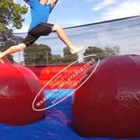 Jeu interactif en plein air parcours du combattant gonflable énormes boules rouges saute N limites grande boule wipeout pour enfants adultes