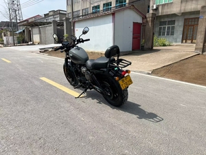 Moto tout-terrain rétro Dahan d'occasion, moteur bicylindre coréen GV300V, ABS 300cc, essence, confortable à conduire - Product Image 1