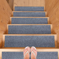 Tapis d'escalier rayé antidérapant de 8x30 pouces de conception OEM pour les enfants, les personnes âgées et les animaux domestiques.