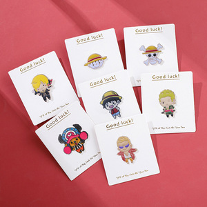 Pins de dibujos animados personalizados de 0.75 pulgadas, mini pins de esmalte duro, venta al por mayor de pins de solapa de metal - Product Image 1