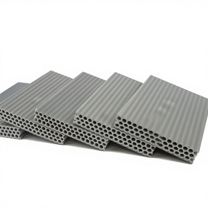 Plaque de coffrage en plastique PP de qualité supérieure pour une finition de béton lisse - Product Image 1