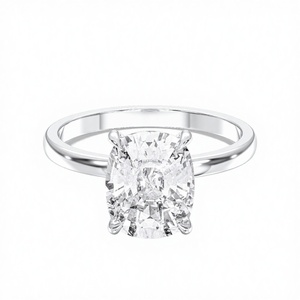 Bague en or blanc 9 carats plaqué rhodium, sertie de moissanite Tishya Diamond 2 carats 6x8mm taille radiant et brillant éclatant, faite à la main - Product Image 3