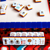 Jeu de Mahjong Américain Portable 160 Tuiles Totem Tribales avec Tapis, Supports en Acrylique et Boîte de Rangement pour Jeu en Famille