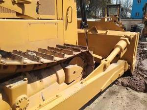 Bulldozer CAT D8R Usado en Buenas Condiciones con Motor Japonés de Bajo Consumo, 306HP, Capacidad de Empuje de 6.3m, 22700kg en Stock - Product Image 4