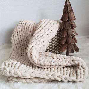 Couverture en tricot épais luxueuse faite à la main, couverture en chenille naturelle lestée - Product Image 4
