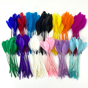 Plumas de Ganso Naturales de 14-20 cm/25 Piezas por Bolsa para Manualidades, Atrapasueños, Accesorios de Carnaval, Accesorios de Vestir - Product Image 1