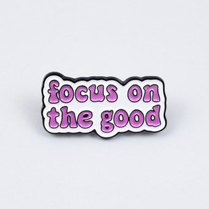 Broche en alliage avec motif de <span class=keywords><strong>phrase</strong></span> anglaise créative, design émail goutte d'huile, texte coloré, pour décoration de sac à dos, en stock, vente en gros - Product Image 1