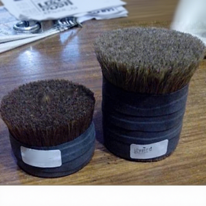 B S International Cabello a Granel Ondulado Natural Teñido Grado Remy, Trama Única, de Una Sola Capa, para Fabricación de Cepillos, Colores Más Oscuros, con Cinta Adhesiva - Product Image 2