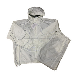Conjunto de ropa deportiva personalizada para exteriores, chándal impermeable para correr, chándal cortavientos, conjunto de chaqueta y pantalón, chándal para hombre - Product Image 1