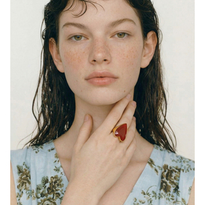 JINYOU 1093 Europäischer Stil Exquisiter Naturstein Roter Herz-<span class=keywords><strong>Ring</strong></span> Edelstahl Vergoldet Wasserdichter Modischer <span class=keywords><strong>Ring</strong></span> - Product Image 5