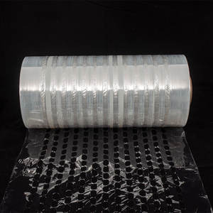 30% rotolo di pellicola <span class=keywords><strong>estensibile</strong></span> per uso <span class=keywords><strong>alimentare</strong></span> più sottile 3X più forte microforato aderente a durezza morbida impacchettatura per Pallet artigianato PE - Product Image 3