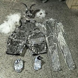 Costume de miroir réfléchissant sur mesure ODM, directement de l'usine, pour la location d'événements et l'utilisation par les entreprises de divertissement - Product Image 5