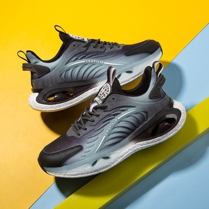 Qiyao-<span class=keywords><strong>Zapatillas</strong></span> con suela espumosa reflectante para <span class=keywords><strong>hombre</strong></span>, calzado para correr y caminar, venta directa de fábrica, novedad - Product Image 4