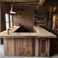 Comptoir d'accueil d'angle en bois vieilli style Wabi-Sabi japonais, comptoir de bar robuste en bois massif, table de caisse pour hôtel et gîte