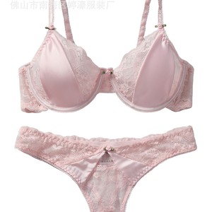 Culotte string femme sexy en soie glacée, style européen et américain, dentelle unie, dos ajouré croisé, taille basse - Product Image 2