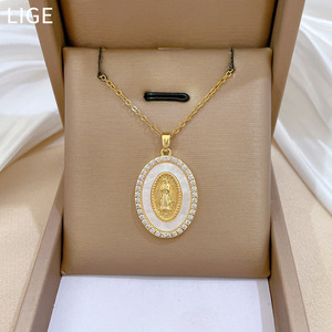 Collier pendentif plaqué <span class=keywords><strong>or</strong></span> chrétien, <span class=keywords><strong>médaille</strong></span> Vierge Marie avec zircone diamant arc-en-ciel pour mariages - Product Image 1