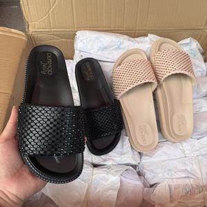 Nouvelles pantoufles plateforme en strass tendance pour femmes, pantoufles épaisses noires et nudes pour l'extérieur, sandales - Product Image 1