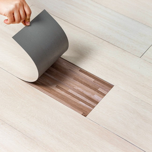 Revêtement <span class=keywords><strong>de</strong></span> <span class=keywords><strong>sol</strong></span> en vinyle imperméable intérieur auto-adhésif bricolage Revêtement <span class=keywords><strong>de</strong></span> <span class=keywords><strong>sol</strong></span> en pvc pour <span class=keywords><strong>salle</strong></span> <span class=keywords><strong>de</strong></span> <span class=keywords><strong>bain</strong></span> cuisine Autocollants <span class=keywords><strong>de</strong></span> <span class=keywords><strong>sol</strong></span> résidentiels - Product Image 3