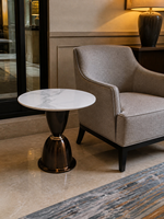 Table d'appoint ronde en dalle de roche blanche avec piétement sculptural en acier inoxydable pour salon, hôtel, fabricant OEM ODM