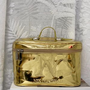 Rose Pink PU Leather Makeup Bag Embossed Logo Women Cosmetic Bag Durable Women Washing Bag for Travel - Product Image 5