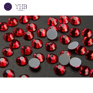 Yhb Groothandel Hoge Kwaliteit Grote Rode Achterkant Steentjes Bulk Kristal Flakback Hot Fix Steentjes