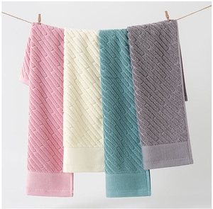 Ensemble de serviettes d'hôtel tissées de luxe 100% coton Grande taille 50x100cm Serviettes de bain et de toilette de haute qualité Logo personnalisable - Product Image 3