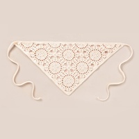 Foulard triangulaire en crochet style bohème - Bandana pour cheveux en dentelle florale avec liens à nouer