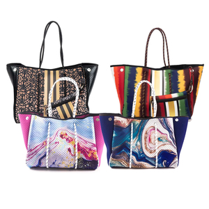 Impressão personalizada Senhoras Perfurado Carregando Mar Neoprene Bolsa De Praia Ombro Tote Bolsa De Verão Neoprene Sacos Para As Mulheres - Product Image 3