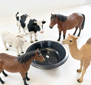Mangeoires pour <span class=keywords><strong>animaux</strong></span> d'élevage en matériau PP, prix d'usine, pour moutons, chameaux, bovins, chevaux - Product Image 1