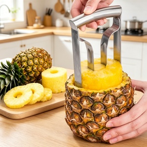 Outil de découpe et de nettoyage d'ananas en acier inoxydable robuste, éplucheur de fruits professionnel pour la cuisine - Product Image 2