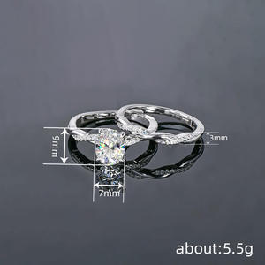 Anello di Fidanzamento T0912 con Diamante Taglio Ovale in Oro Bianco per Donna, Diamanti Laterali Naturali Colore D - Product Image 4