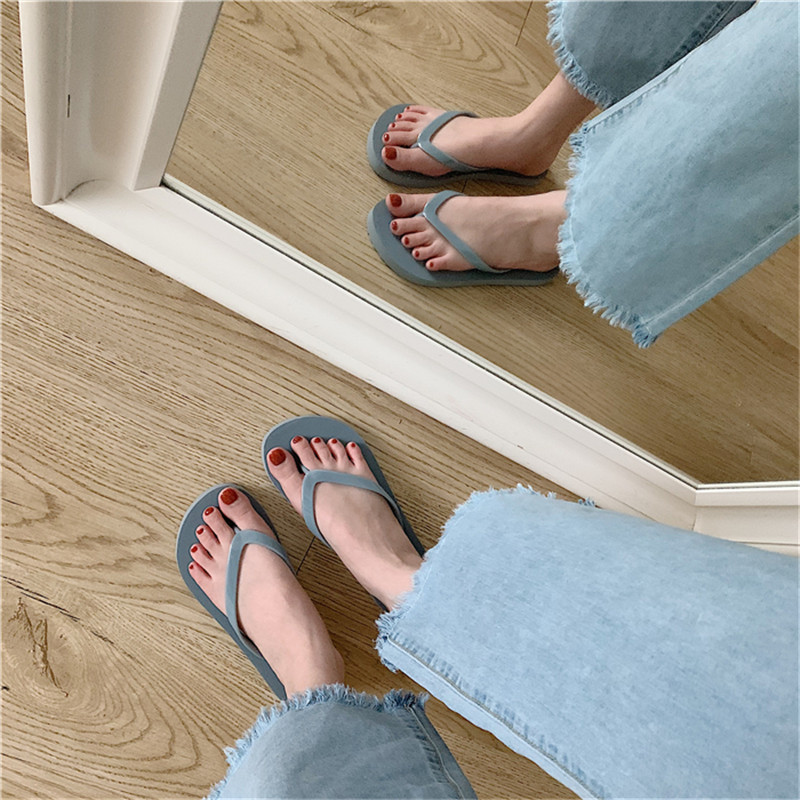 Women Fashion Personality Flip-Flops Slippers Beach Leisure Shoes Soft Bottom Flipflops
