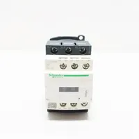 Kontaktor LC1d09bd Tesys Deca 3p (3 NO) AC-3AC-3e 0 hingga 440V 9A 24VDC Coilf LC1d09bd
