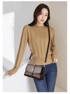 Bolsos de Mano de Diseñador Personalizados al por Mayor para Mujer, Bolsos de Hombro Cruzados de Cuero Populares para Mujer de Fábrica - Product Image 5