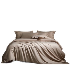 Juego de cama de cuatro piezas de color liso, de algodón cepillado, cálido y transpirable para otoño e invierno, para dormir desnudo. - Product Image 1