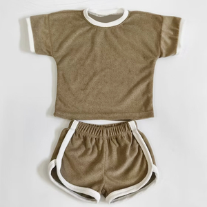 Conjunto de Falda y Camiseta de Manga Corta para Niña, Modelo GSSO3310, Color Rosa Sólido con Estampado, Venta al Por Mayor - Product Image 2