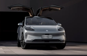 Nouveau modèle GAC HYPTEC HT, conduite à droite, véhicule électrique, propulsion arrière, autonomie de la batterie 600 km, recharge rapide, voiture de sport - Product Image 2