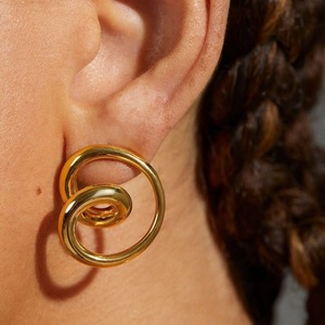 Pendientes de acero inoxidable chapados en oro con diseño geométrico irregular para mujer, joyería de moda. - Product Image 2