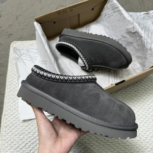 Botas cortas de invierno para mujer con suela gruesa y aislamiento adicional para mayor calidez, disponibles en stock, con forro de algodón grueso. - Product Image 6