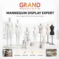 Mannequins de mode homme et femme, modèles abstraits corps entier avec poses debout et assises pour les magasins de vêtements
