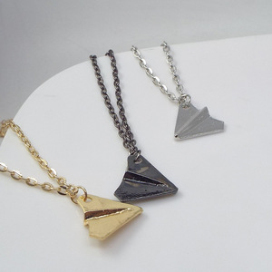 Collane con Aeroplano Origami 3D, Placcate in Oro Nero e Argento, Gioielli Semplici con Piccoli Aerei di Carta, Stile Harry Styles - Product Image 3