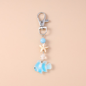 Porte-clés en résine mignonne en forme d'étoile de mer et de poisson doré, pendentifs poisson-clown pour femmes et filles, breloque décorative pour sac à main, bijou cadeau, porte-clés de plage - Product Image 3