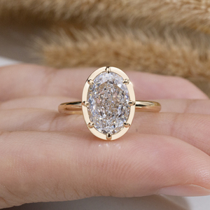 แหวนเพชรเม็ดเดี่ยวทองคำขาว 18K รุ่น MSR-2014 จาก Messi Jewelry สำหรับผู้หญิง - Product Image 4